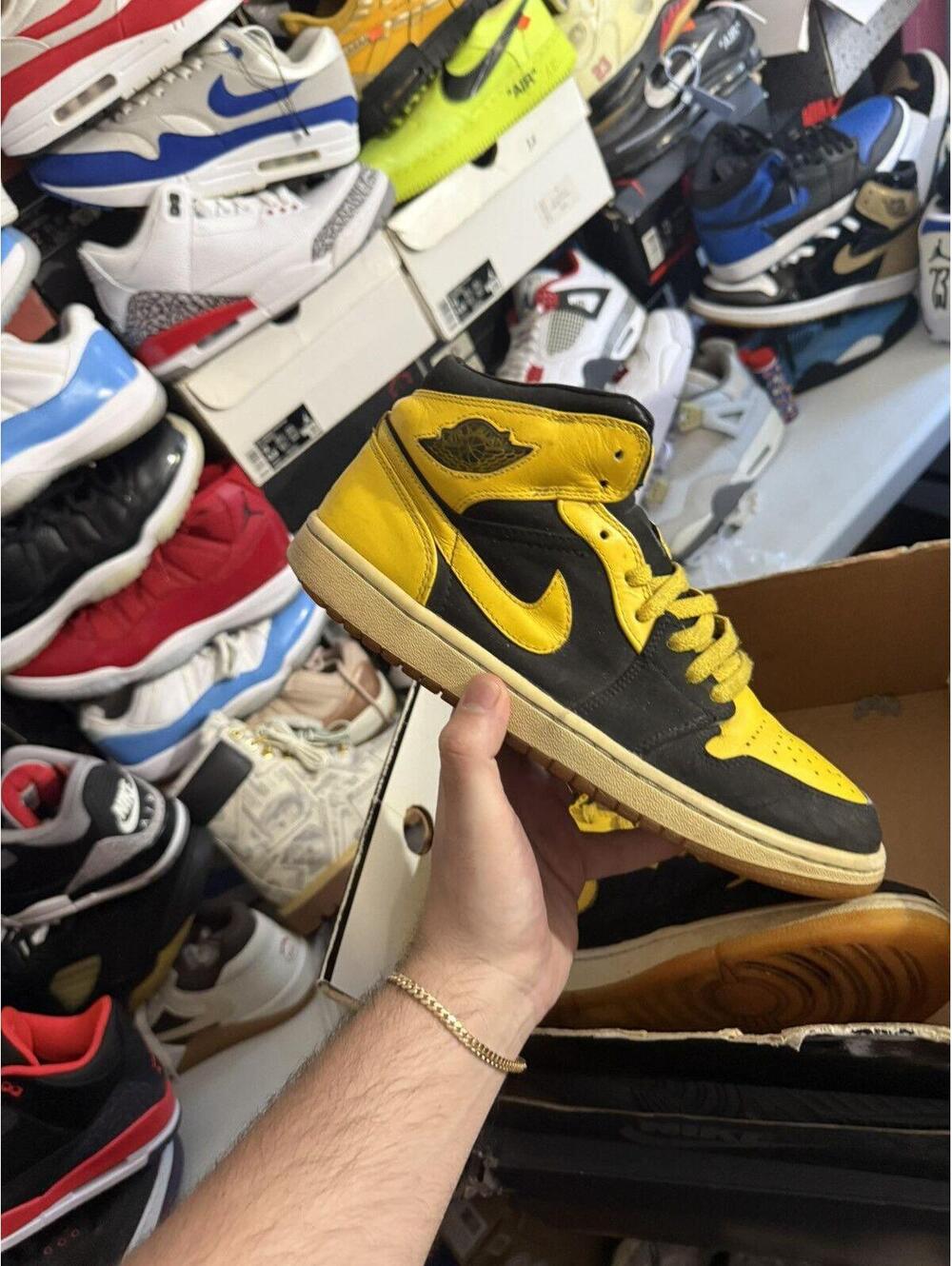 Jordan 1 mid beater sz 9.5